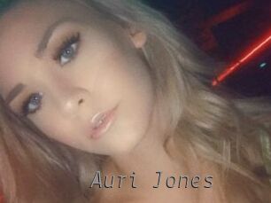 Auri_Jones