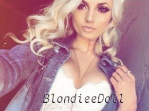 BlondieeDoll