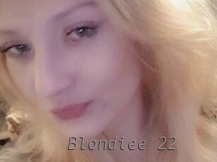 Blondiee_22 Livestrip Cams
