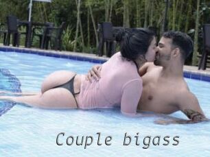 Couple_bigass