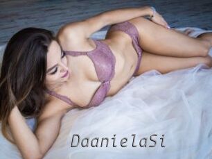 DaanielaSi Livestrip Cams