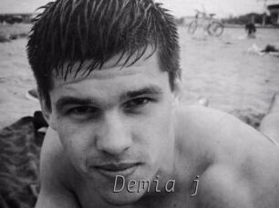 Demia_j