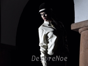 DesireNoe Livestrip Cams