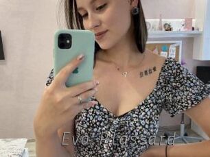 Eva_Plassard