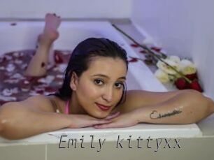 Emily_kittyxx