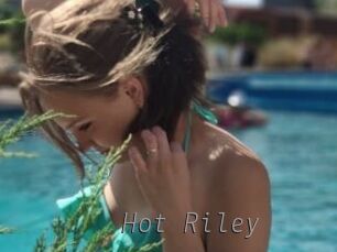 Hot_Riley Livestrip Cams