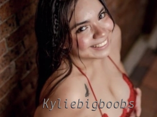 Kyliebigboobs