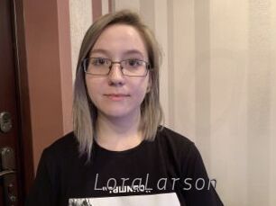 LoraLarson Livestrip Cams