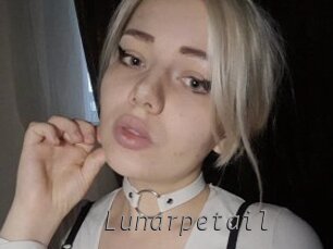 Lunarpetail