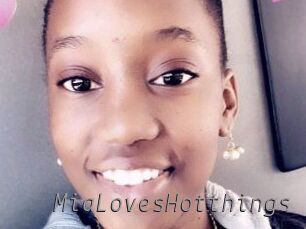 MiaLovesHotthings