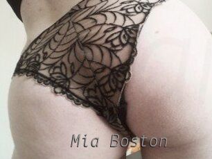 Mia_Boston