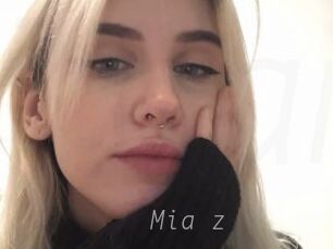 Mia_z Livestrip Cams