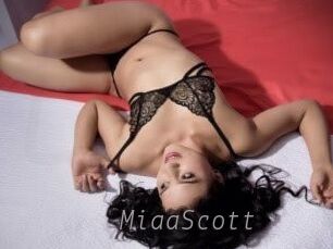 MiaaScott