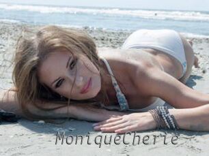 MoniqueCherie