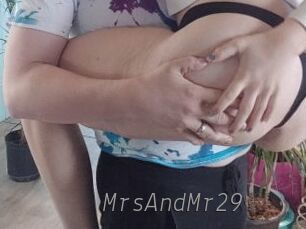 MrsAndMr29