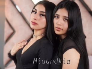 miaandkia Livestrip Cams
