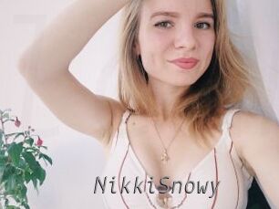 NikkiSnowy