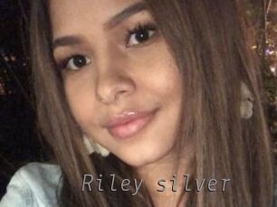 Riley_silver