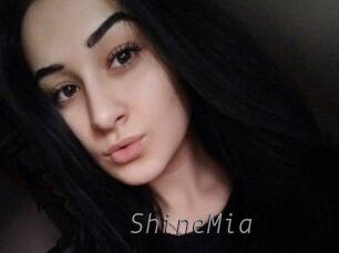 ShineMia