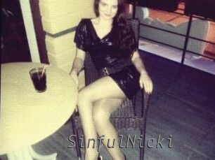 SinfulNicki Livestrip Cams