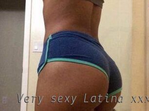 Very_sexy_Latina_xxx