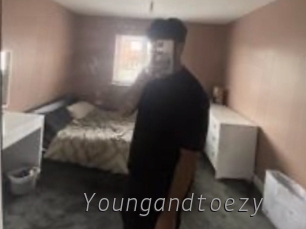 Youngandtoezy